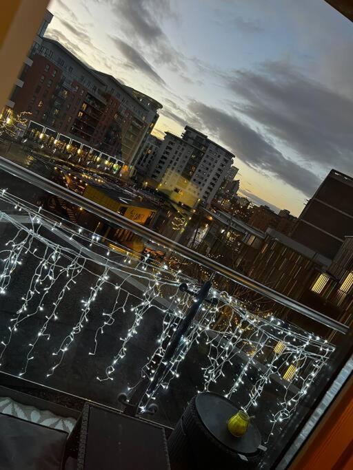 Leeds Clarence Dock 2 Bedroom Apt Dış mekan fotoğraf