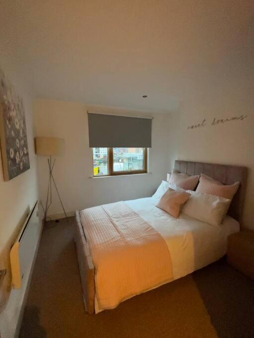 Leeds Clarence Dock 2 Bedroom Apt Dış mekan fotoğraf