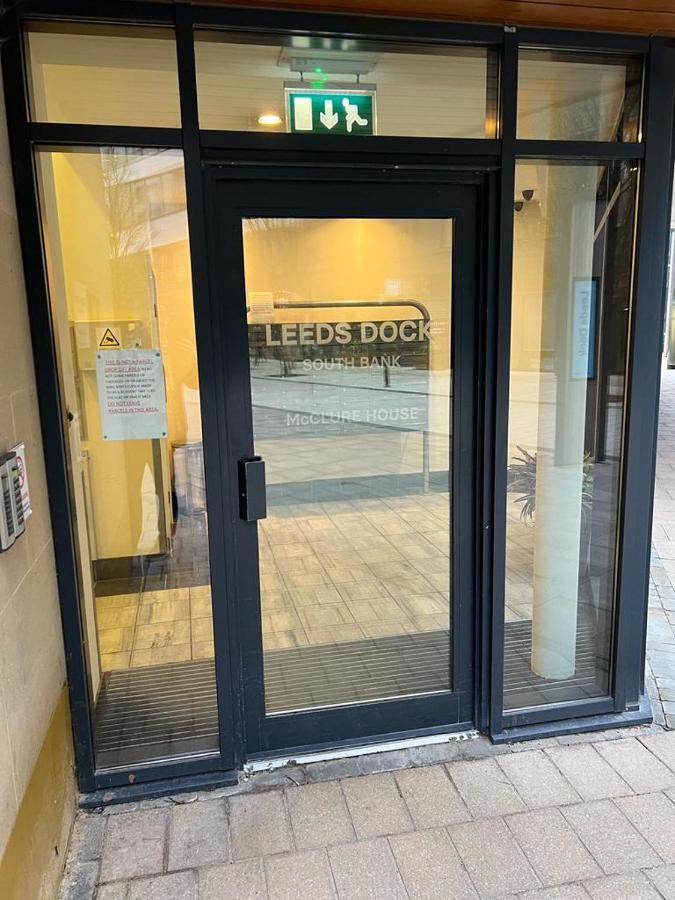 Leeds Clarence Dock 2 Bedroom Apt Dış mekan fotoğraf
